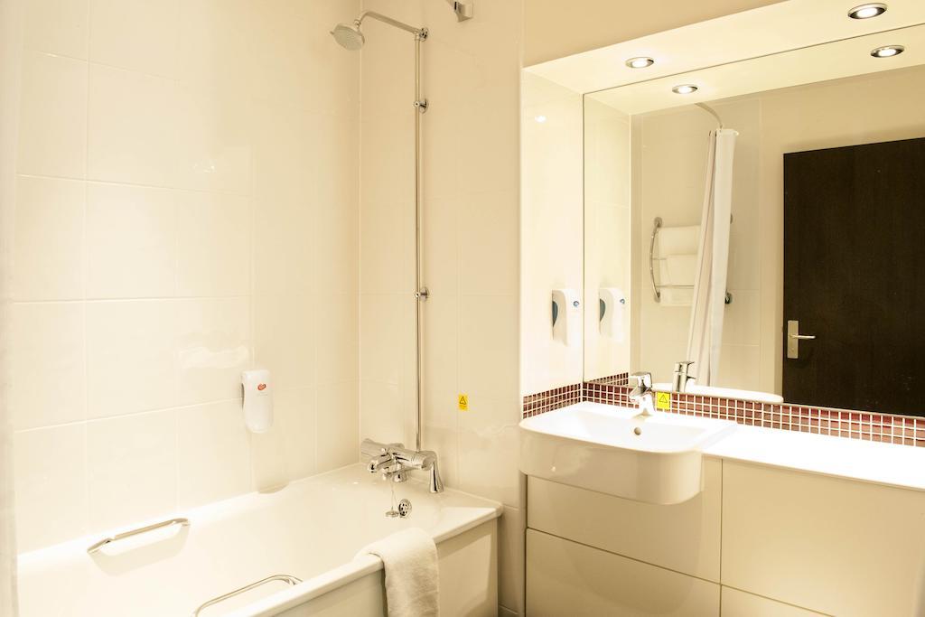 Premier Inn Barrow In Furness Habitación foto
