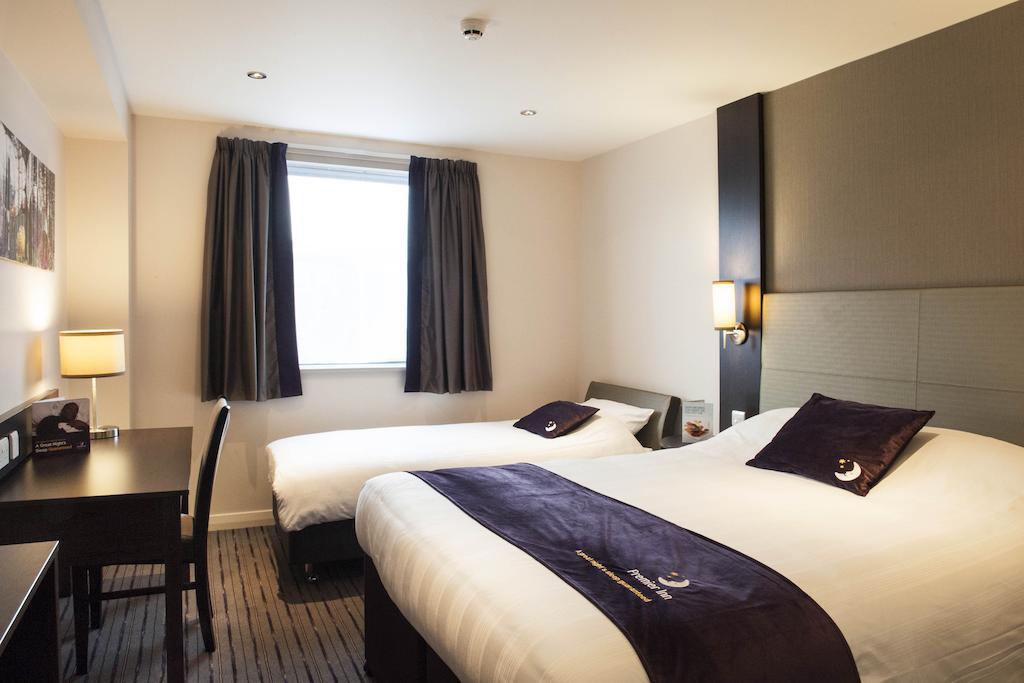 Premier Inn Barrow In Furness Habitación foto